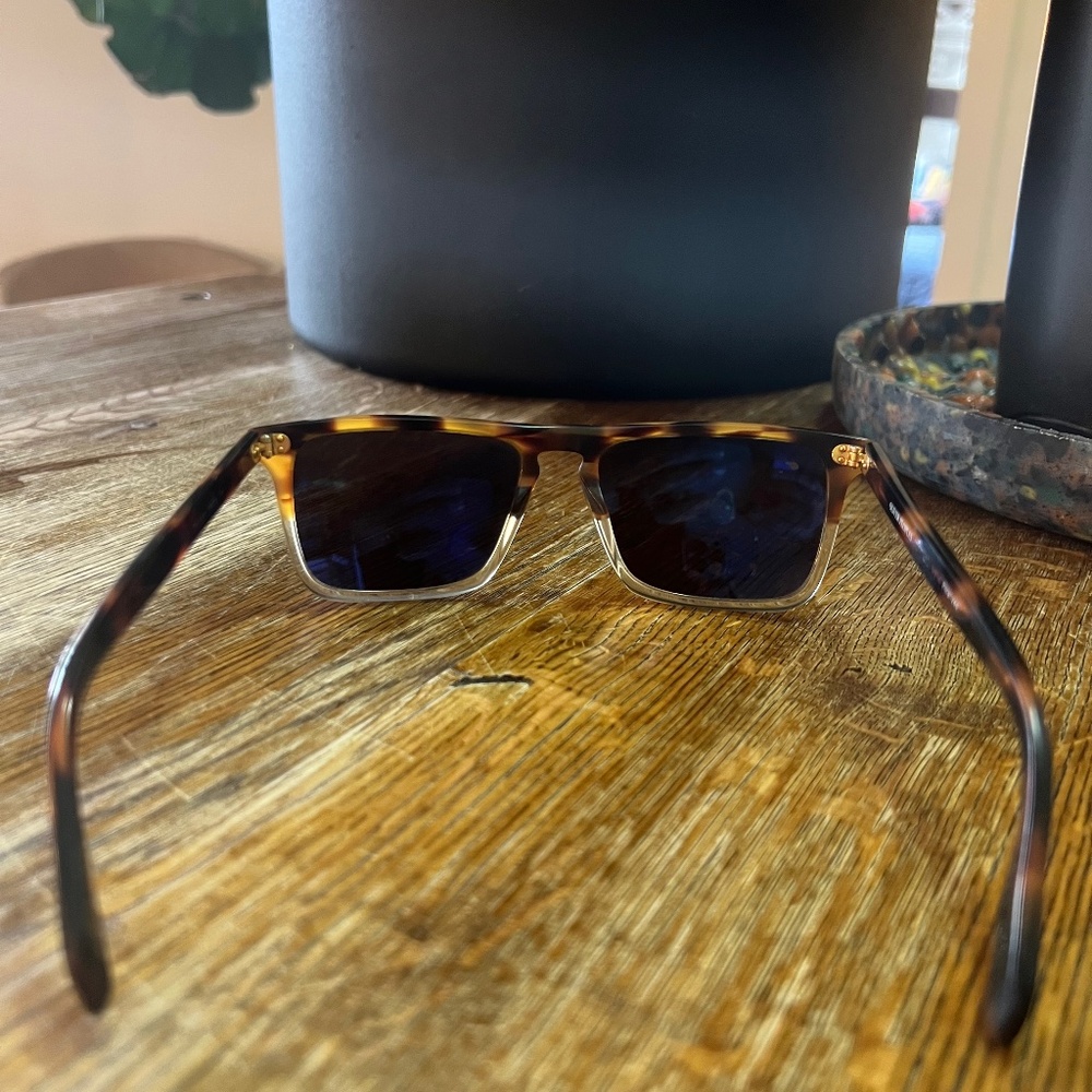 Oliver Peoples Bernardo Cascara Buff Gradient with Java VFX Polarized Lenses.